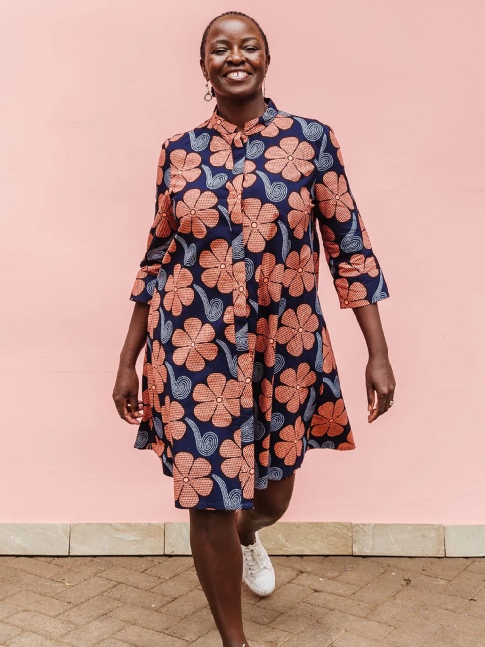 Zuri “Oshibana” Navy Floral Button-Front Swing Dress with Coral Blooms